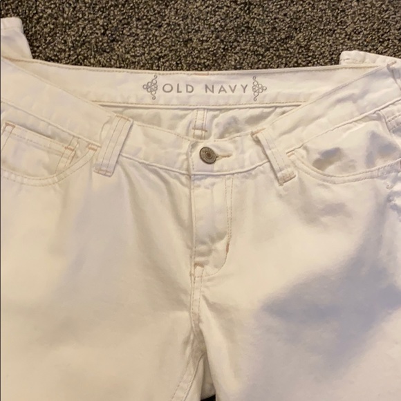 Old Navy White Jeans - Picture 8 of 8